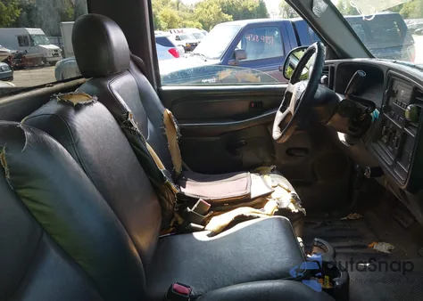 2004 Chevrolet Silverado 1500 Work Truck из США, поврежденный, VIN 1GCEC14V34E138651